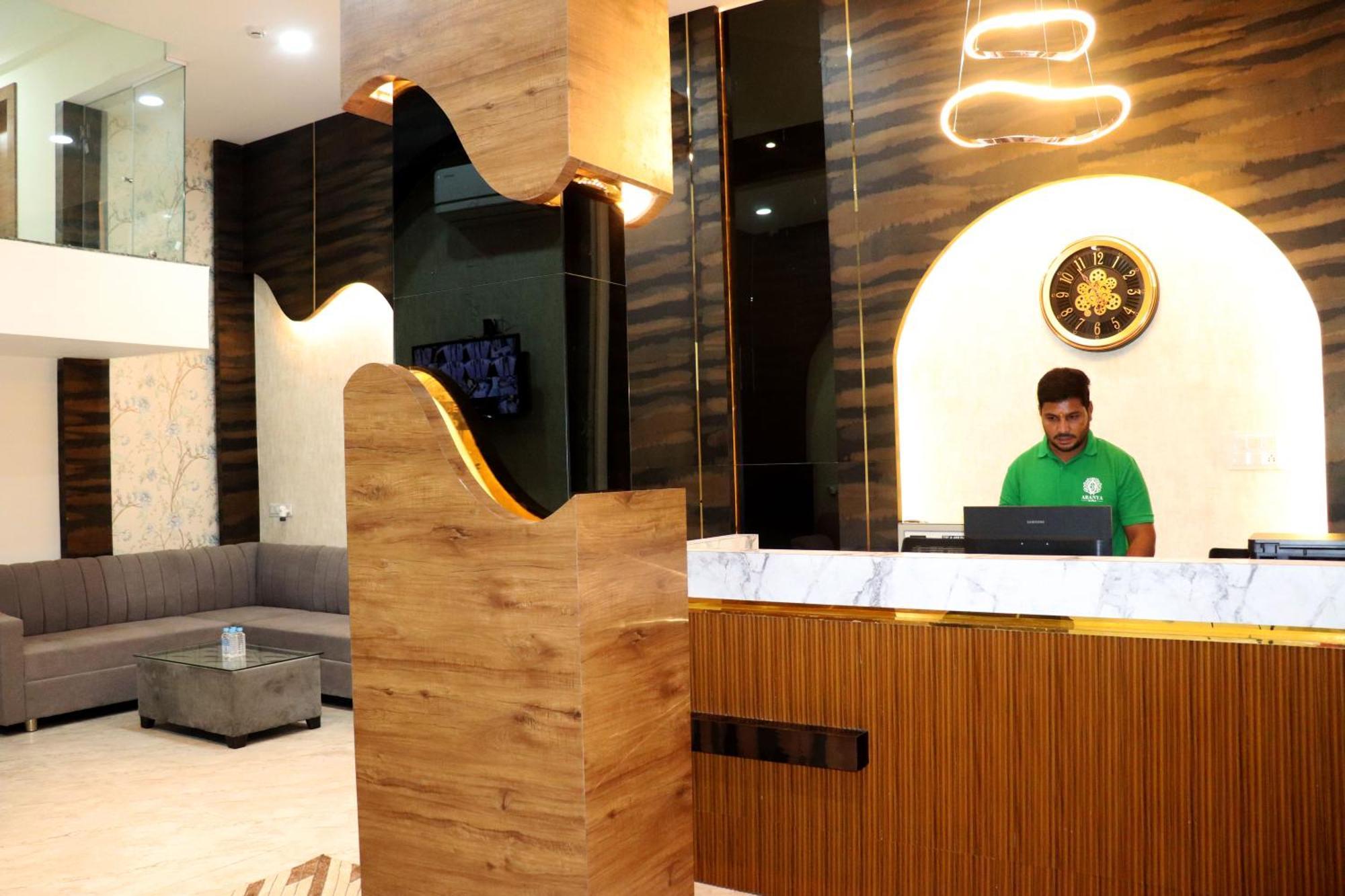 Hotel Aranyasutra Inaya, Indore Exterior photo